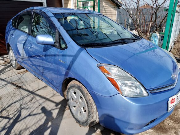 2008 Toyota Prius II Рестайлинг (XW20), голубой, 570000 рублей