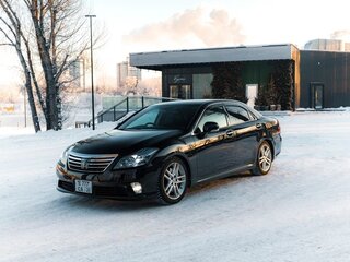 2010 Toyota Crown XIII (S200), чёрный, 2150000 рублей, вид 1