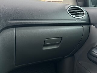 2010 Ford Focus II Рестайлинг, чёрный, 540000 рублей, вид 4