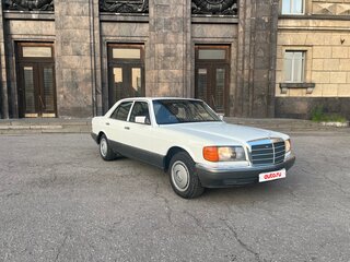 1987 Mercedes-Benz S-Класс 420 II (W126) Рестайлинг, белый, 1000000 рублей, вид 3
