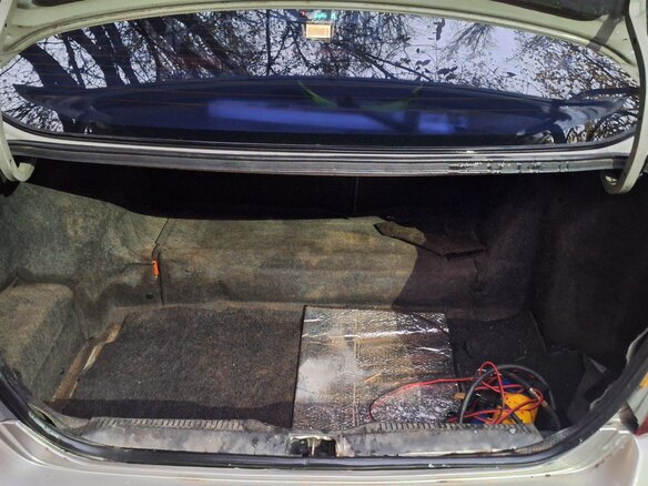 2000 Toyota Prius I Рестайлинг (XW10), серебристый, 230000 рублей - вид 17