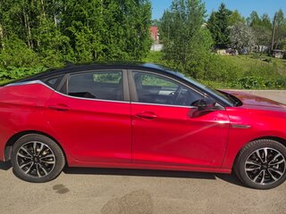 2022 JAC J7 I, красный, 900000 рублей, вид 4