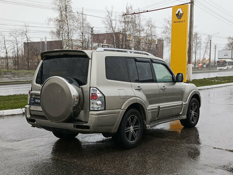 2006 Mitsubishi Pajero III Рестайлинг, бежевый, 674000 рублей, вид 5