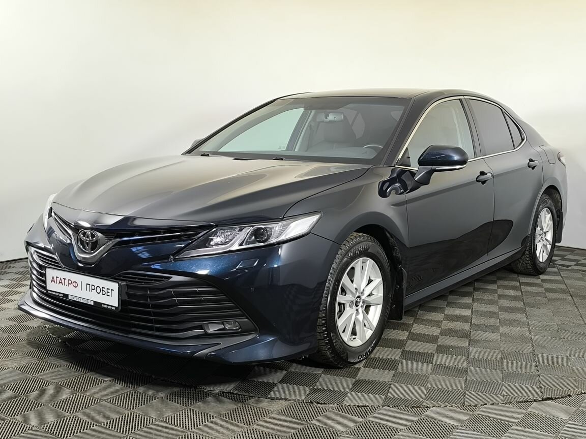 Toyota Camry VIII (XV70)