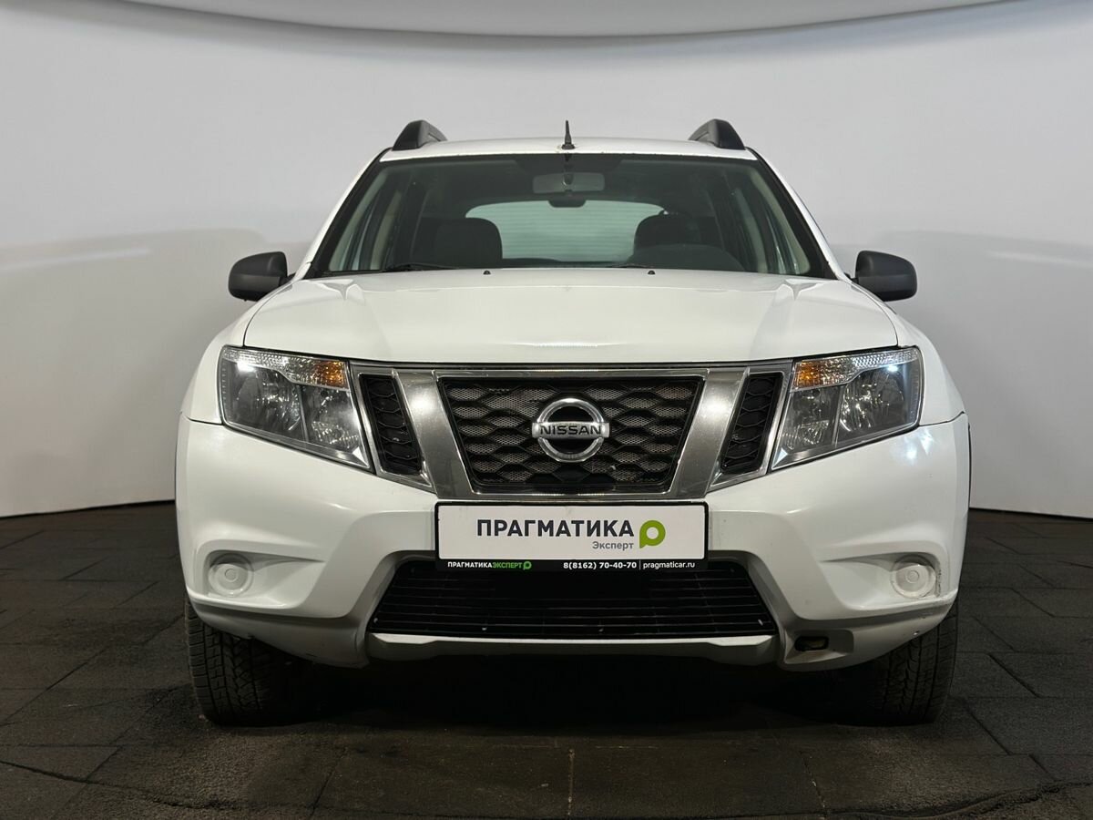 Nissan Terrano III (D10)