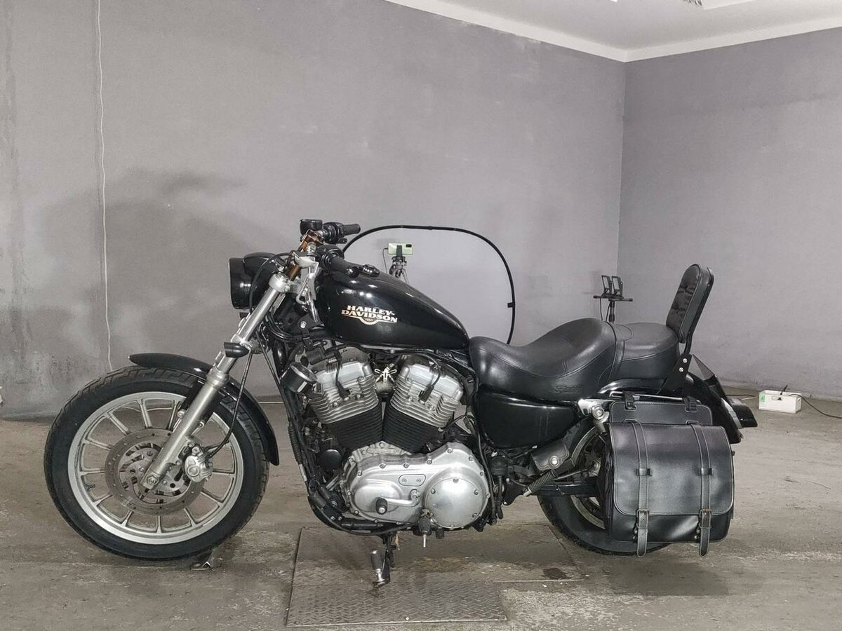 Harley-Davidson Sportster 883