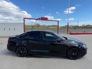 2014 Volkswagen Jetta VI, чёрный, 580000 рублей, вид 3