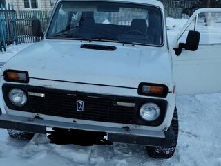 1995 Lada (ВАЗ) 2121 (4x4) I Рестайлинг, белый, 140000 рублей, вид 1