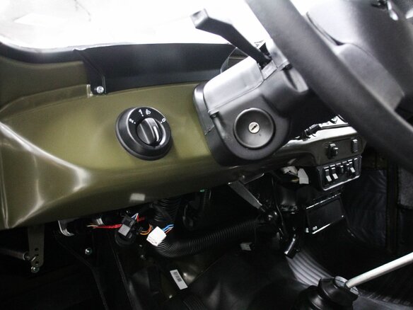 2025 УАЗ Хантер 2924 Euro-2, зелёный - вид 6