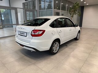 2025 Lada (ВАЗ) Granta I Рестайлинг, белый, 1077000 рублей, вид 5