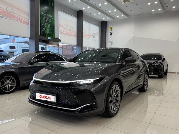 2024 Toyota Crown Crossover XVI (S230), чёрный, 6750000 рублей