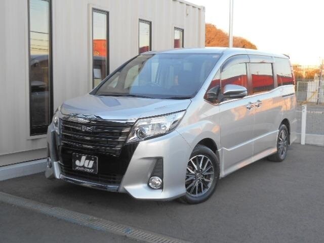 Toyota Noah III (R80)