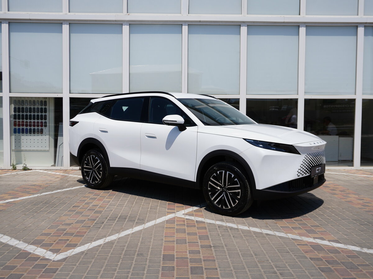 Omoda C7