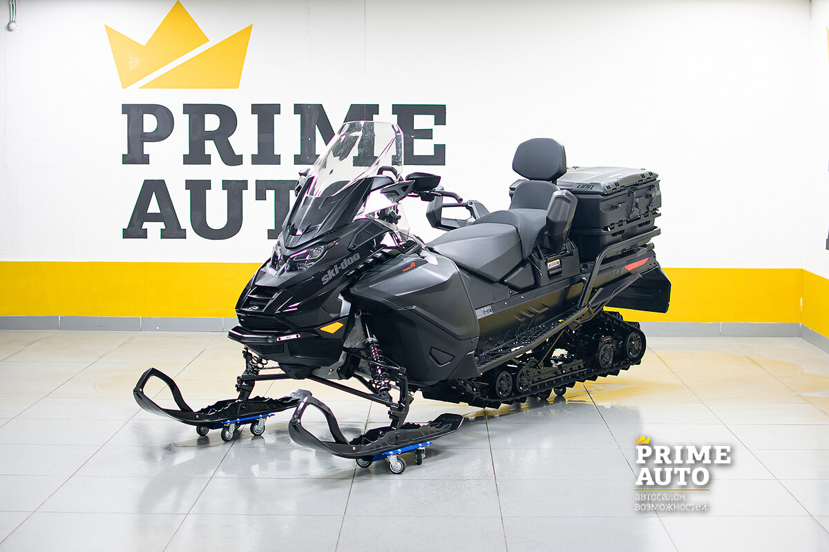BRP Ski-Doo Expedition 900