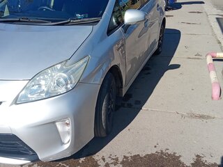 2012 Toyota Prius III Рестайлинг (XW30), серый, 1000000 рублей, вид 1