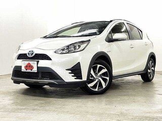 2019 Toyota Aqua I Рестайлинг 2, белый, 925000 рублей, вид 1