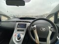 2014 Toyota Prius III Рестайлинг (XW30), белый, 1200000 рублей - вид 10