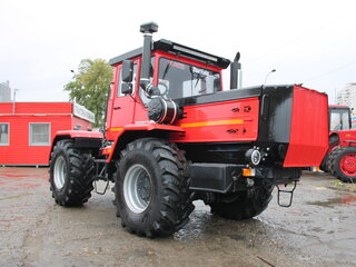 2025 ХТЗ Т-150К, пурпурный, 2099999 рублей, вид 1