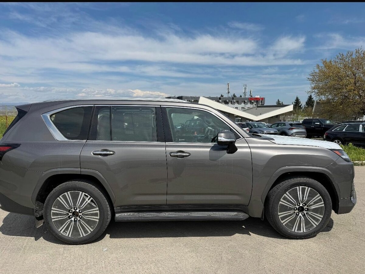 Lexus LX 500d IV