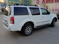 2010 Nissan Pathfinder III Рестайлинг, белый, 1050000 рублей - вид 2