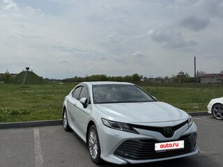 2020 Toyota Camry VIII (XV70), белый, 3000000 рублей, вид 2