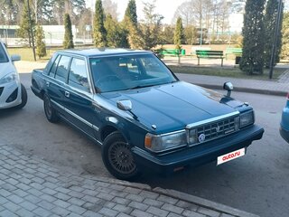 1987 Toyota Crown VII (S120), синий, 650000 рублей, вид 1