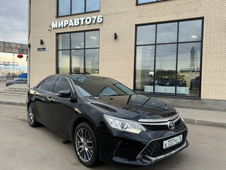 2015 Toyota Camry VII (XV50) Рестайлинг, чёрный, 2290000 рублей, вид 1