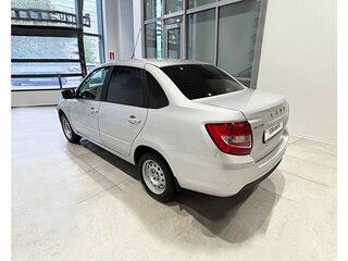 2026 Lada (ВАЗ) Granta I Рестайлинг, серебристый, 972200 рублей, вид 4