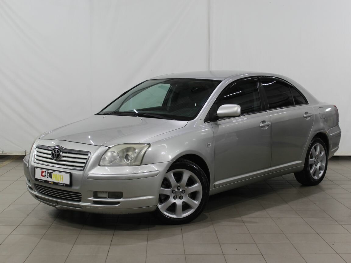 Toyota Avensis II