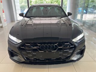 2026 Audi A7 L 45 TFSI II (4K), чёрный, 6600000 рублей, вид 3