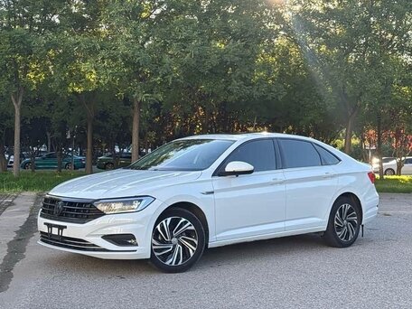 2023 Volkswagen Sagitar III Рестайлинг, белый, 1729000 рублей, вид 1