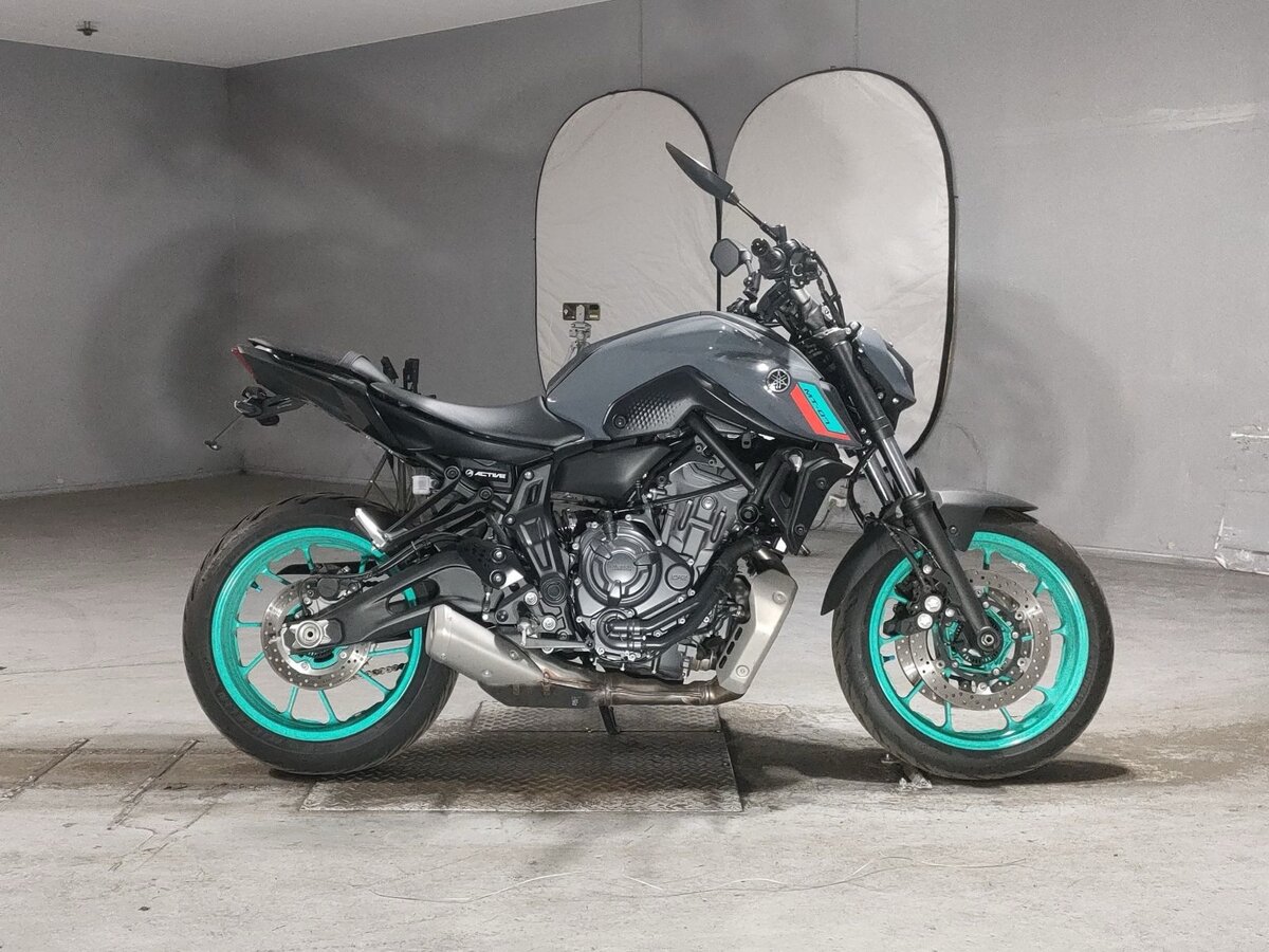 Yamaha MT-07 (FZ-07)