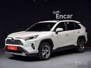 2021 Toyota RAV4 V (XA50), белый, 3650000 рублей, вид 1