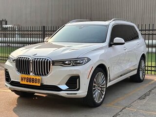 2022 BMW X7 40i I (G07), белый, 8200000 рублей, вид 1