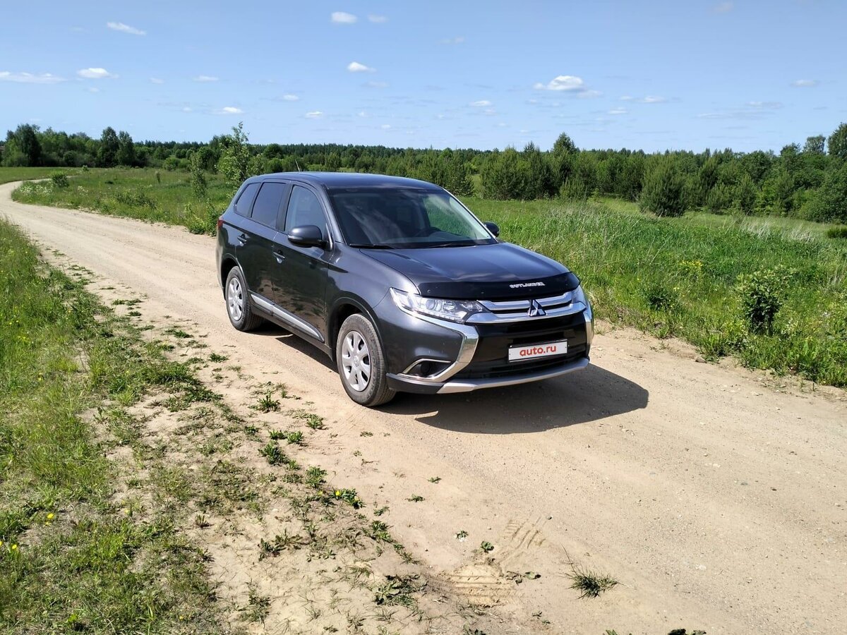 Купить б/у Mitsubishi Outlander III Рестайлинг 2 2.0 CVT (146 л.с.) 4WD ...