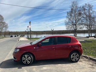 2016 Renault Sandero II, красный, 790000 рублей, вид 1