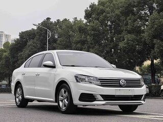 2022 Volkswagen Lavida III, белый, 990000 рублей, вид 1