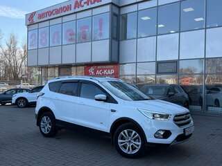 2017 Ford Kuga II Рестайлинг, белый, 1840000 рублей, вид 1