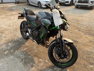 2023 Kawasaki Z 650, чёрный, 660000 рублей, вид 1
