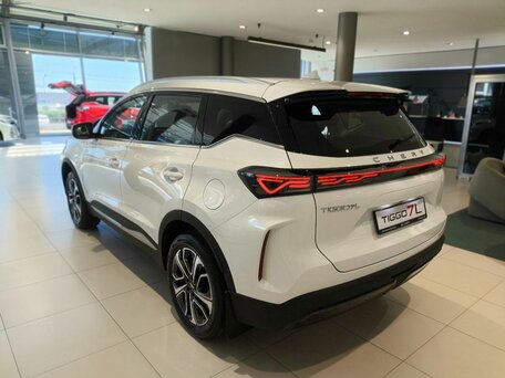 2025 Chery Tiggo 7L I, белый, 2735000 рублей, вид 3