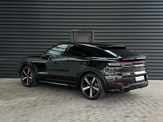 2025 Porsche Cayenne GTS Coupé III Рестайлинг, чёрный, 25900000 рублей, вид 3