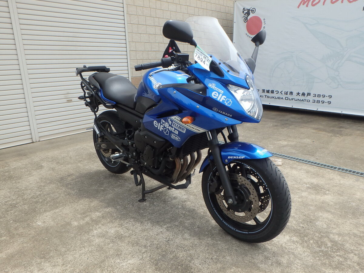 Yamaha XJ6 (FZ6R)