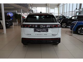 2026 Volkswagen Tiguan L Pro III (China Market), белый, 5260000 рублей, вид 4