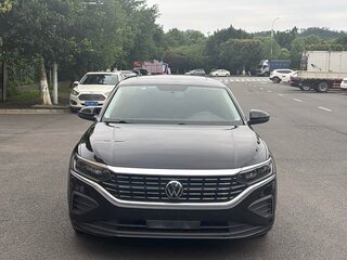 2022 Volkswagen Passat B8 Рестайлинг, чёрный, 1475000 рублей, вид 1