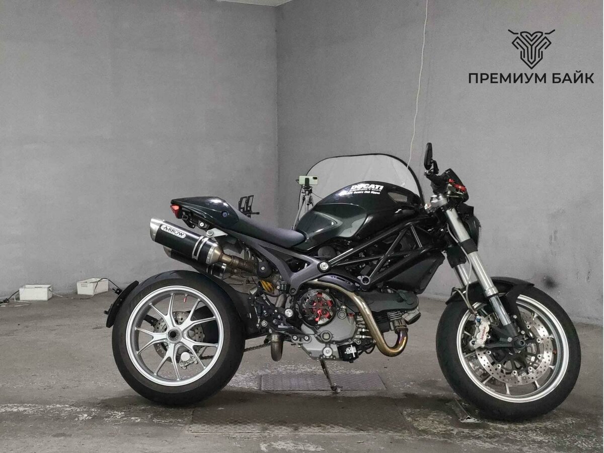 Ducati Monster 1100