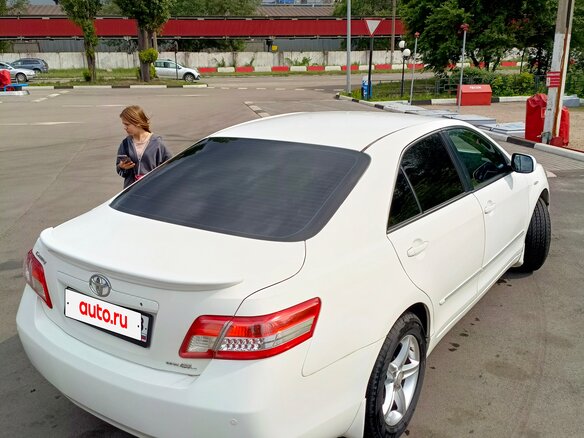 2011 Toyota Camry VI (XV40) Рестайлинг, белый, 1100000 рублей - вид 4