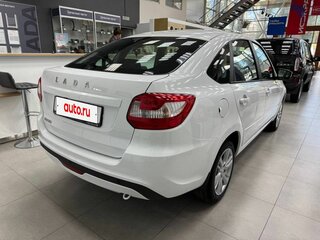 2026 Lada (ВАЗ) Granta I Рестайлинг, белый, 1218000 рублей, вид 4