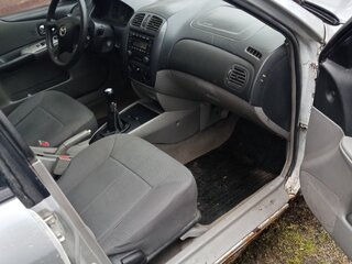 2001 Mazda 323 VI (BJ) Рестайлинг, серебристый, 105000 рублей, вид 5