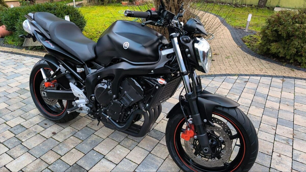 Yamaha FZ6