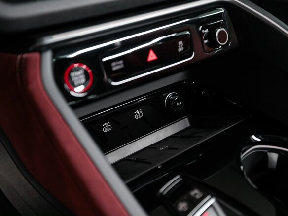 2025 Audi SQ5 Sportback II, чёрный, 14450000 рублей - вид 15